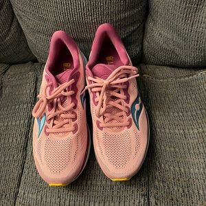 Saucony ride 14 size 10.5